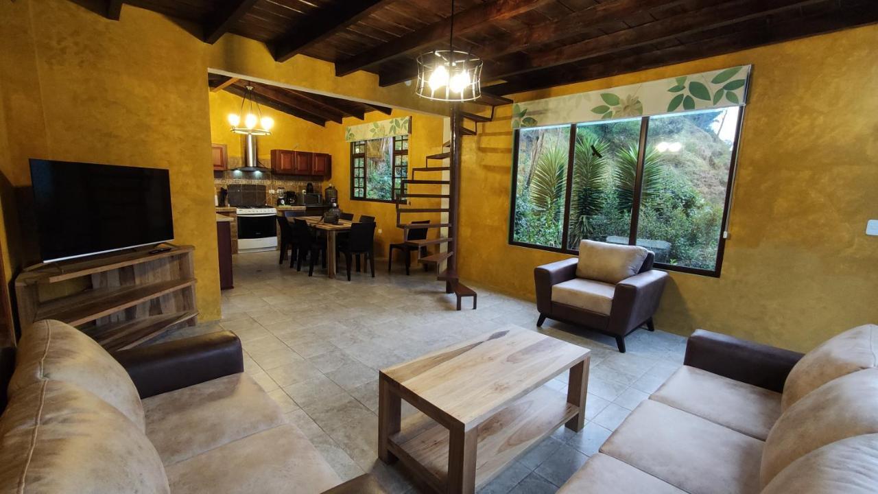 "Casa Verde" En Banos De Agua Santa Con Vista Al Volcan Tungurahua Esterno foto