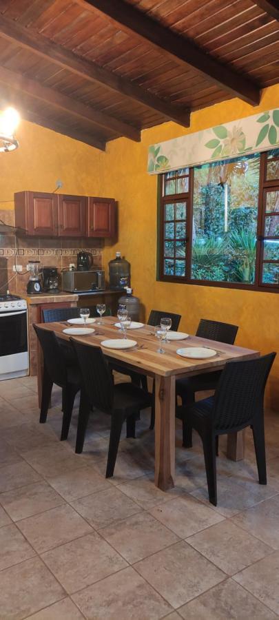 "Casa Verde" En Banos De Agua Santa Con Vista Al Volcan Tungurahua Esterno foto