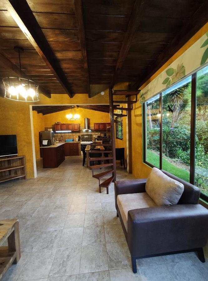 "Casa Verde" En Banos De Agua Santa Con Vista Al Volcan Tungurahua Esterno foto