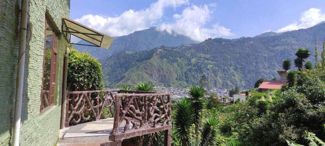 "Casa Verde" En Banos De Agua Santa Con Vista Al Volcan Tungurahua Esterno foto