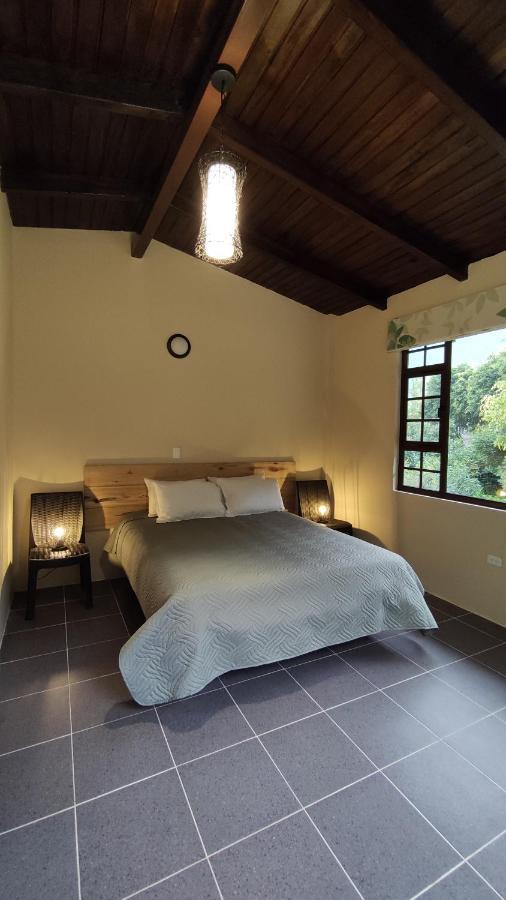 "Casa Verde" En Banos De Agua Santa Con Vista Al Volcan Tungurahua Esterno foto